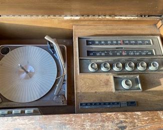 Vintage Drexel Stereo Cabinet w/ Motorola Stereo.
