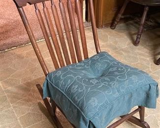 Vintage Wood Rocking Chair.