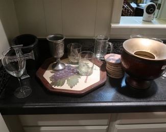 Miscellaneous trinkets.