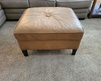 Bassett Furniture Leather ottoman