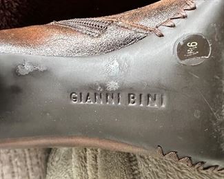 Gianni Bini boots 