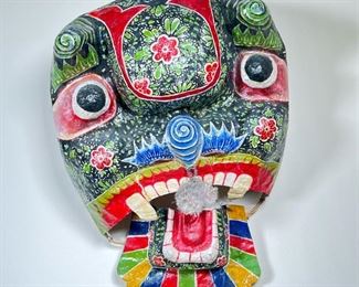 CHINESE DRAGON MASK  |  Papier-mâché polychrome Chinese dragon mask with floral motifs - l. 9 x w. 12 x h. 15 in.