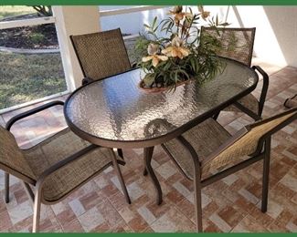 Attractive Lanai Table and Chair Set
