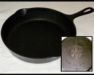 Griswold Size 8 Number 704 Frying Pan in Excellent Condition 