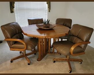 Very Comfortable Dinette Set Comes with Extra Leaf