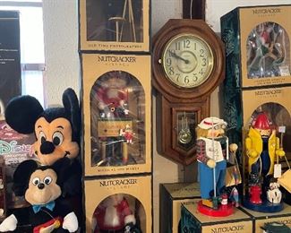 Wonderful Nutcracker collection! Village Series