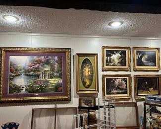 Here is some art hanging in the living room. 