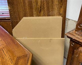 Protective pads for dinning table and leaf