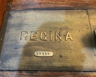 Regina #15858