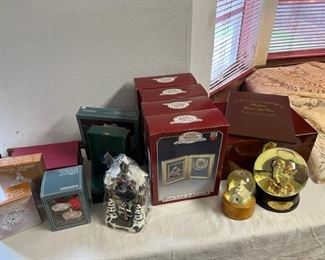 Jewelry containers, crystal clocks, frames with clocks, snow globes