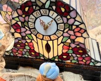 Tiffany style lighted clock