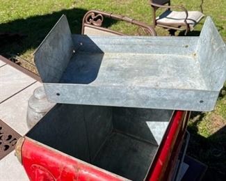 The tray is in good shape