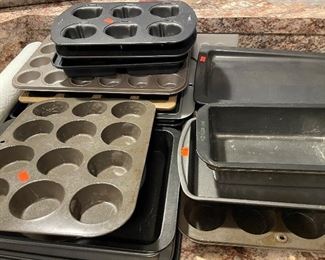 Baking pans, Muffin Tins and more!
