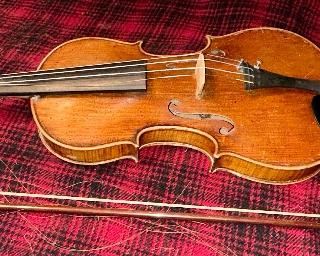 Beautiful and Playable 3/4 Size Violin with Horse Hair Bow in original Boston Case. Original Parts included.  Asking $450.00 Firm