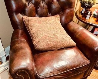 Hickory Chair Pearson Tufted  Leather Chair