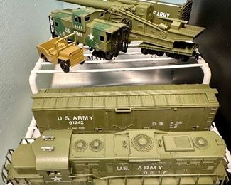 U.S. Army HO Train Set