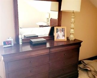 Kincaid Solid wood Dresser (8) drawers