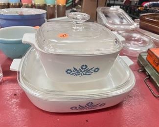 (2) corning ware dishes 