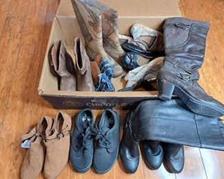 Lot of Woman's Boots and Shoes (7-9 Size)