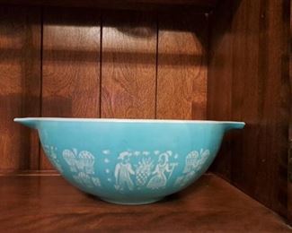 Large Blue Cinderella Pyrex Mixing Bowl