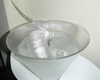 CONTEMPORARY PUNCH BOWL SET.