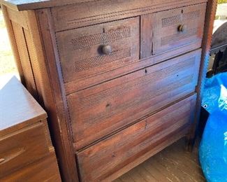 Vintage Chest of Drawers 