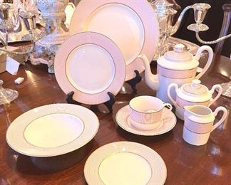3k7 Limoges Crinoline pink and white dinner service