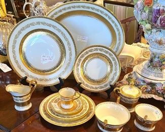 3k8 Ceraline Limoges "Imperiale Gold" dinner service