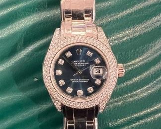 4d1. 18K gold Rolex