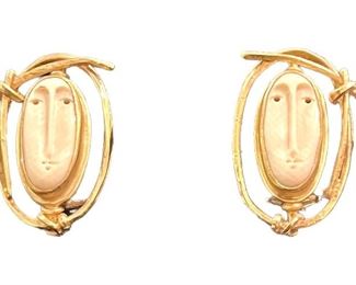 4g. Carolyn Morris Bach Carved Stone and Gold earrings