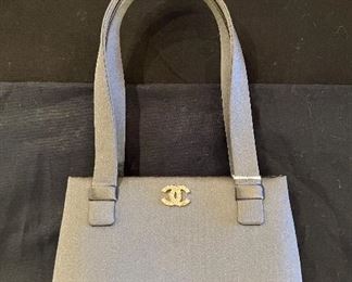 5h1. Chanel