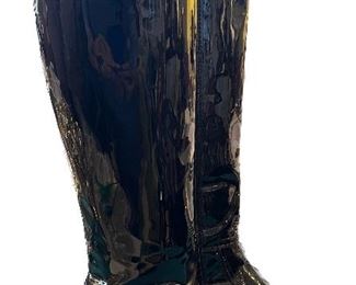 5i9. Chanel boots