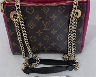 5j3. Louis Vuitton