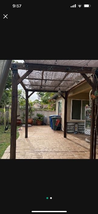 Outdoor patio structure approx 8*10