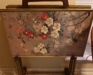 Set of 4 Vintage TV Trays