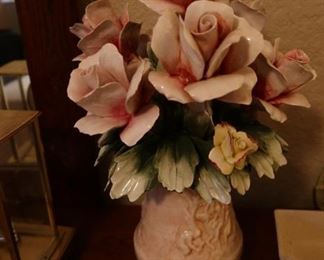 Capidmonte Flower Arrangement 