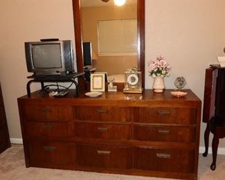 Midcentury 9 Drawer Dresser with Mirror 