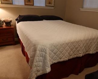 Queen Bed 