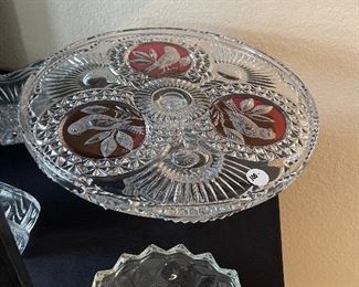 Hofbauer Byrdes Crystal, Red Birds Pedestal Cake Plate