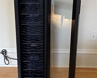 Haier Electric Wine Cellar