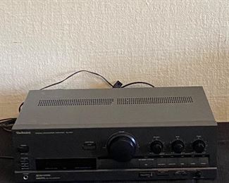 Techniques Integrated Amplifier