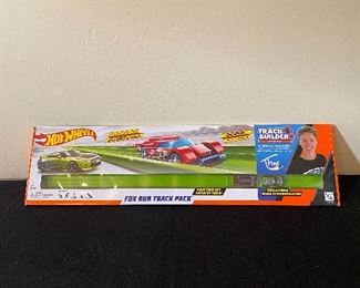 Hot Wheels Fox Run Track Pack