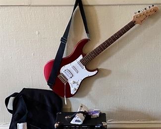 Pacifica Yamaha Electric Guitar  & Drive Guitar Amplifier CD 200