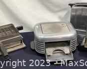 wvintage toaster collection211 t