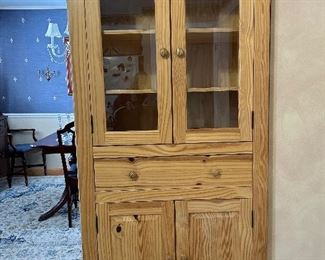 Pine wood kitchen pantry with one drawer two glass doors 
