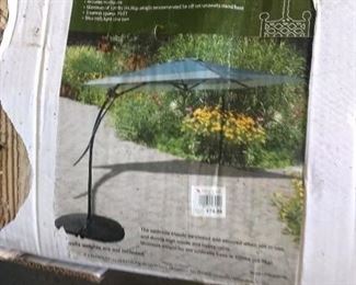 10' Off-Set umbrella 