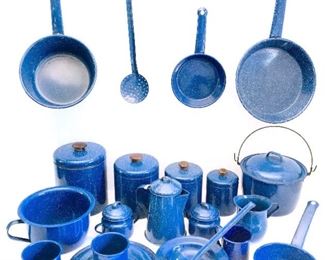 Vintage Ransburg Cookware Set