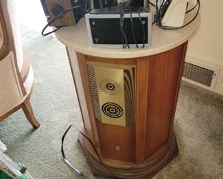 Empire set of speakers