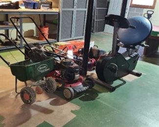 Lawn Equipment - Lawn Mower, Spreader & MORE!