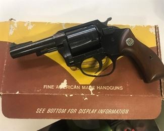 Charter Arms Undercover 38 in Box